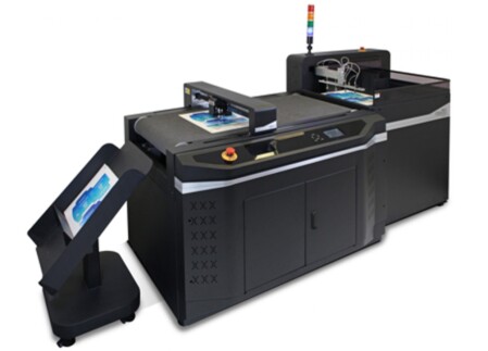 El cabezal de doble herramienta de la FB9000PRO contiene la última cámara CCD de alta resolución Vision3